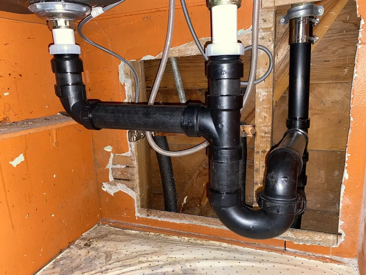 Professional Pipe Bursting equipment and tools on the job in Kirby